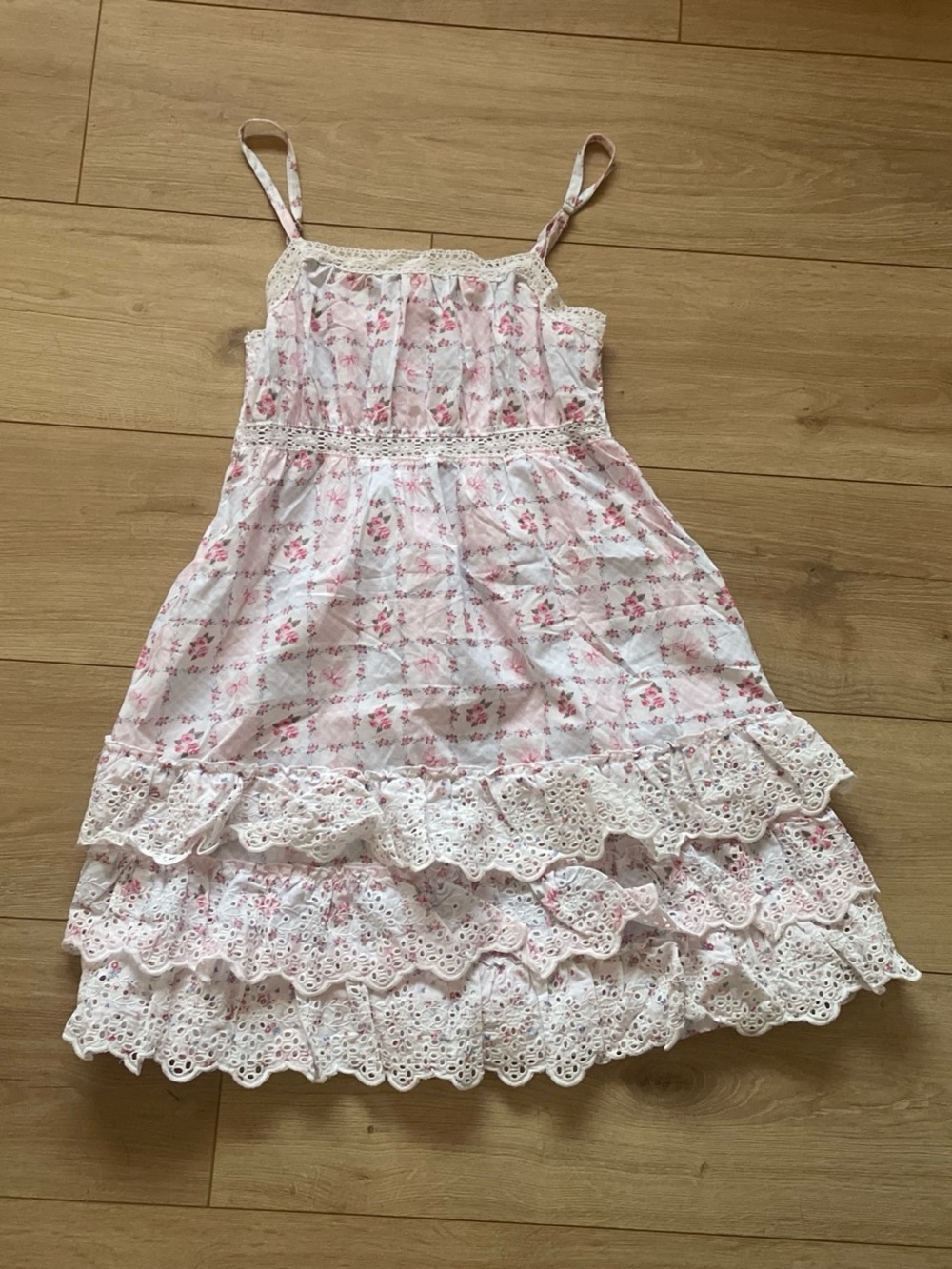 Women’s small Pink Floral Lace-Trim Sundress